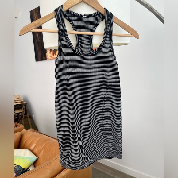 Lululemon Run Swiftly Tech Racerback Tank - Picture 2 of 5